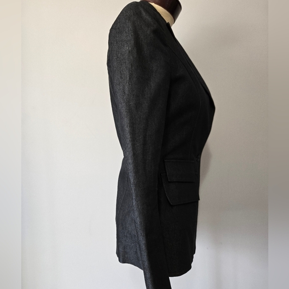 JAQUELINE CONOIR Designer Dark Wash Denim Fitted Blazer. Size 2 - Picture 4 of 11